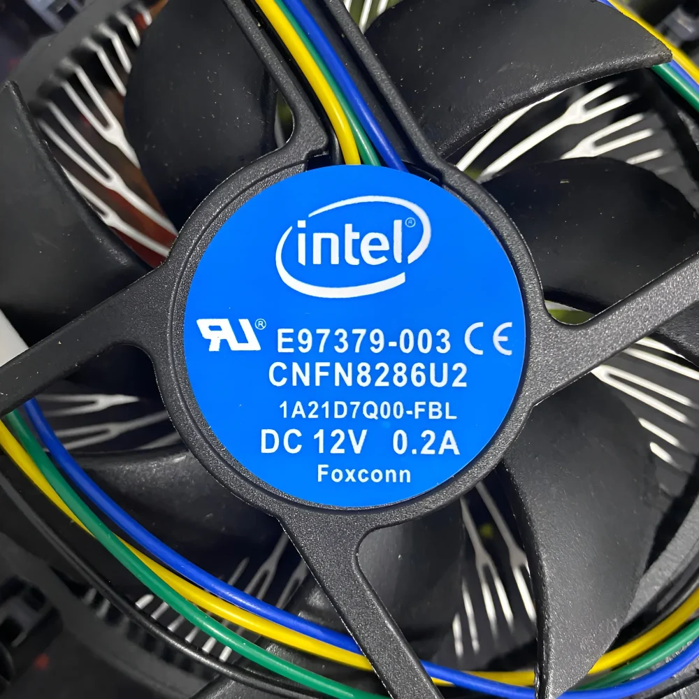 نمای خنک کننده پردازنده اینتل i7-10700 برای سیستم دسکتاپ